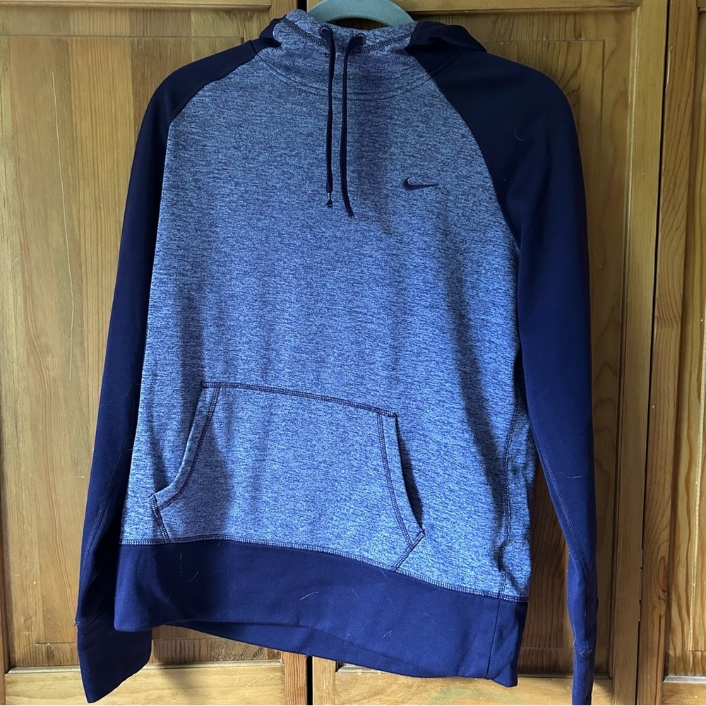 Nike hoodie - Picture 4 of 6